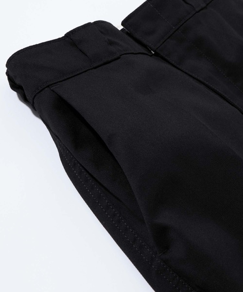 Dickies（ディッキーズ）の「Dickies/ディッキーズ センタープレス ストレッチツイル フレアチノパンツ（チノパンツ・レディース・ベージュ系/ベージュ/ブラック/ネイビー/ストライプ/グリーン/パープル・L/M）」の14枚目の写真