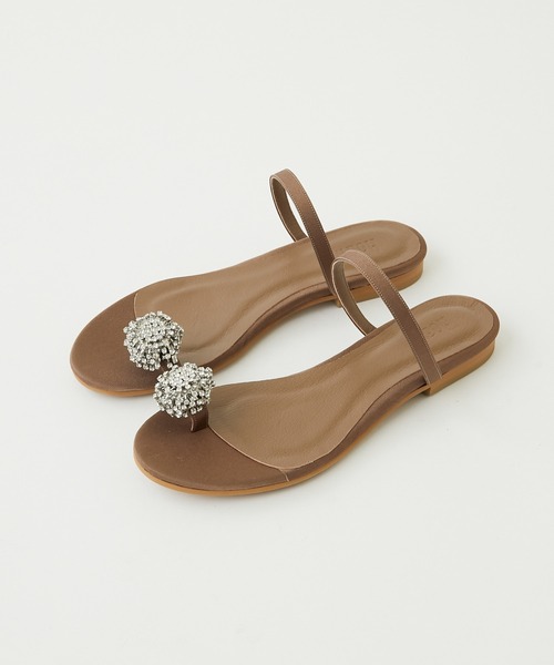 ★超美品★Hoaw. ビジュー付フラットサンダル　サイズ37 Hoaw.】ビジューフラットサンダル（サンダル）｜Whim Gazette