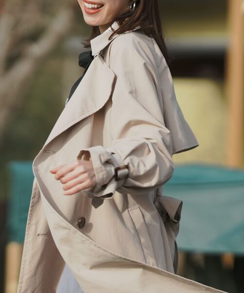 rps（アールピーエス）の「キャンディスリーブＢＩＧトレンチコート（トレンチコート・レディース・ベージュ/ベージュ系その他・M）」の7枚目の写真