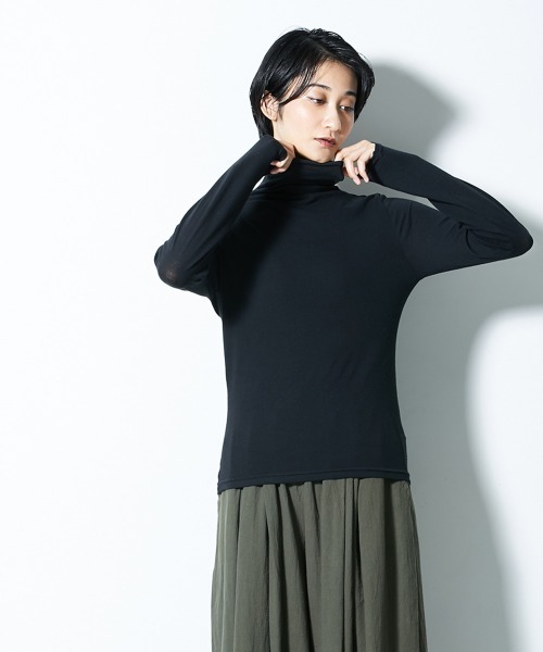 Le temps riche（ルタンリッシュ）の「ボトルハイネック長袖Ｔシャツ　UVカット　＜Le temps riche＞（Tシャツ/カットソー・レディース・杢グレー/アイボリー系/オフホワイト/ブラック・L/M）」の9枚目の写真