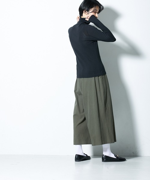 Le temps riche（ルタンリッシュ）の「ボトルハイネック長袖Ｔシャツ　UVカット　＜Le temps riche＞（Tシャツ/カットソー・レディース・杢グレー/アイボリー系/オフホワイト/ブラック・L/M）」の10枚目の写真