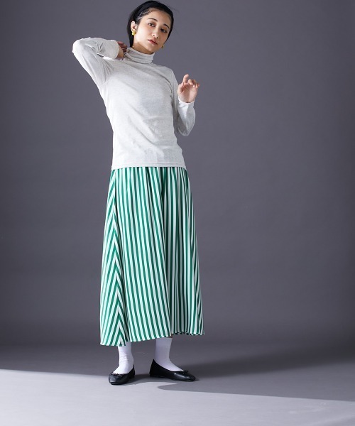 Le temps riche（ルタンリッシュ）の「ボトルハイネック長袖Ｔシャツ　UVカット　＜Le temps riche＞（Tシャツ/カットソー・レディース・杢グレー/アイボリー系/オフホワイト/ブラック・L/M）」の16枚目の写真