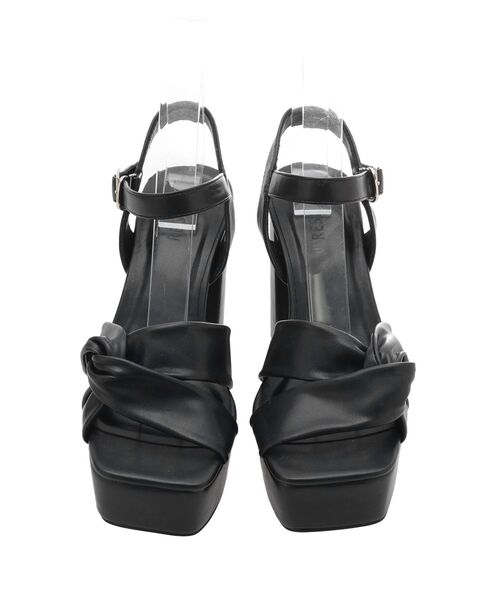 RESEXXY（リゼクシー）の「ツイストデザイン厚底サンダル（サンダル・レディース・ホワイト/ブラック・SMALL/MEDIUM/LARGE）」の4枚目の写真