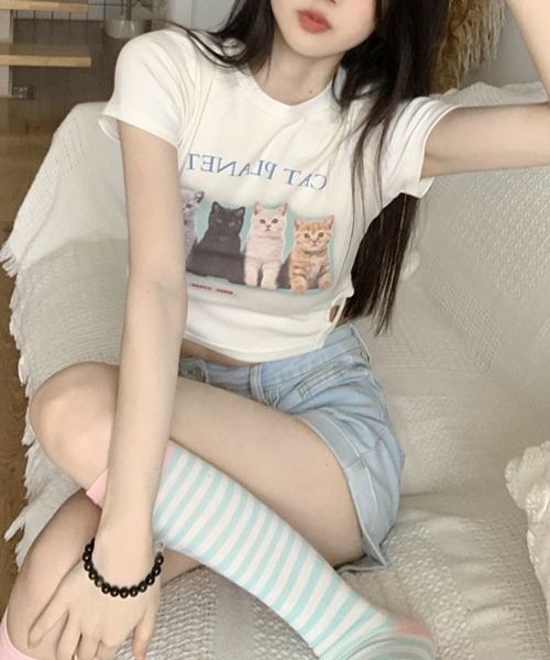 HALEY PESCA（ヘーリーペスカ）の「HALEY PESCA/ショート丈 ネコプリント デザインTシャツ（Tシャツ/カットソー・レディース・ホワイト・MEDIUM/LARGE）」の7枚目の写真