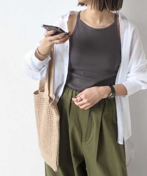 Chillfar（チルファー）の「テレコカップ付きアメスリタンク（タンクトップ・レディース・チャコール/ブルー/オフホワイト/ブラック/グレイッシュベージュ・FREE）」の6枚目の写真