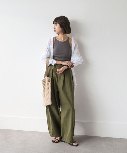 Chillfar（チルファー）の「テレコカップ付きアメスリタンク（タンクトップ・レディース・チャコール/ブルー/オフホワイト/ブラック/グレイッシュベージュ・FREE）」の9枚目の写真