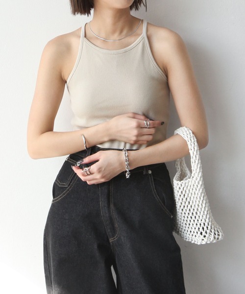 Chillfar（チルファー）の「テレコカップ付きアメスリタンク（タンクトップ・レディース・チャコール/ブルー/オフホワイト/ブラック/グレイッシュベージュ・FREE）」の21枚目の写真