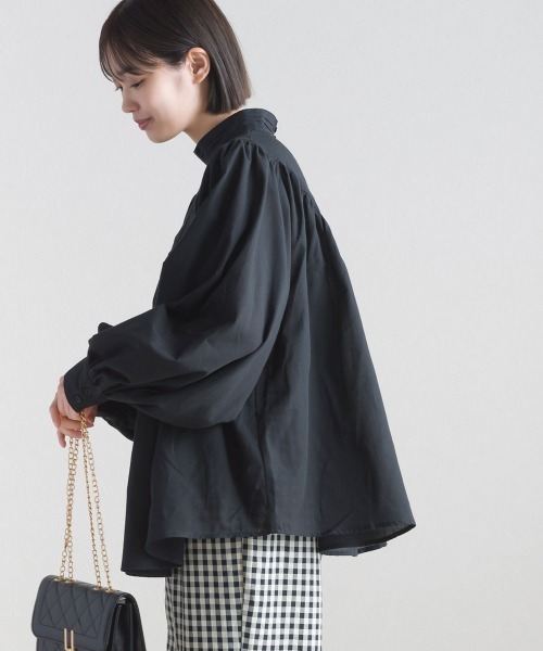 terrace(テラス)の「デコルテギャザーブラウス(シャツ/ブラウス・レディース・カーキ/ブラック・MEDIUM)」の5枚目の写真