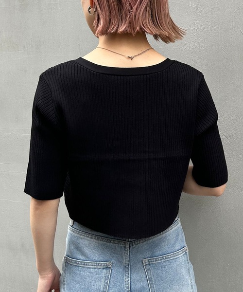 INGNI(イング)の「フロントチェーン付半袖ボレロニット+キャミSET(アンサンブル・レディース・ブラック/サックスブルー/ライトグリーン/アイボリー・M)」の9枚目の写真