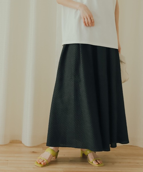 SENSE OF PLACE by URBAN RESEARCH(センスオブプレイスバイアーバンリサーチ)の「エンボスタックフレアスカート(スカート・レディース・ライトブルー/オフホワイト/ブラック・ONE)」の8枚目の写真