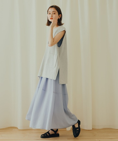 SENSE OF PLACE by URBAN RESEARCH(センスオブプレイスバイアーバンリサーチ)の「エンボスタックフレアスカート(スカート・レディース・ライトブルー/オフホワイト/ブラック・ONE)」の16枚目の写真