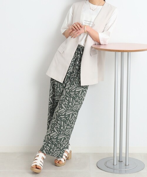 SHOO・LA・RUE（シューラルー）の「◆いつものコーデにハッピーをプラス！イージーワイド柄パンツ（その他パンツ・レディース・ブラック系6/イエロー系9/ブラック系/ブラウン系その他6/ホワイト系6/オリーブ系3/ホワイト系3/ブラウン系4・00）」の7枚目の写真