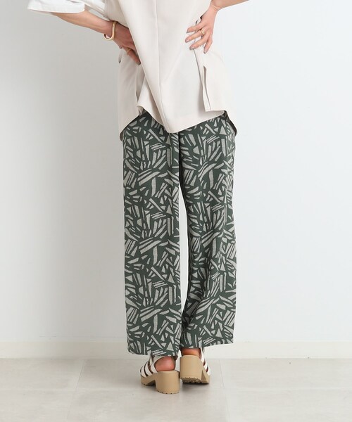 SHOO・LA・RUE（シューラルー）の「◆いつものコーデにハッピーをプラス！イージーワイド柄パンツ（その他パンツ・レディース・ブラック系6/イエロー系9/ブラック系/ブラウン系その他6/ホワイト系6/オリーブ系3/ホワイト系3/ブラウン系4・00）」の21枚目の写真