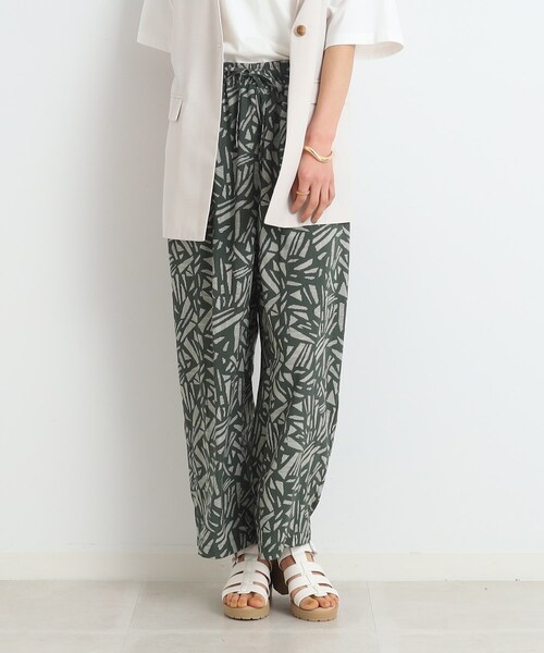 SHOO・LA・RUE（シューラルー）の「◆いつものコーデにハッピーをプラス！イージーワイド柄パンツ（その他パンツ・レディース・ブラック系6/イエロー系9/ブラック系/ブラウン系その他6/ホワイト系6/オリーブ系3/ホワイト系3/ブラウン系4・00）」の12枚目の写真