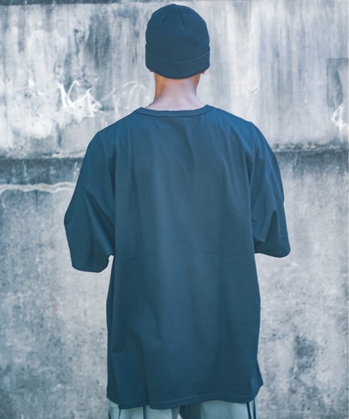 Champion（チャンピオン）の「【Champion/チャンピオン】T2102 Heritage 7oz. Jersey T-Shirt 　半袖　Tシャツ　ビッグシルエット（Tシャツ/カットソー・メンズ・ブラック/ヘザーグレー/ライトグレー/ホワイト/ネイビー・SMALL/MEDIUM/LARGE/XX-LARGE/X-LARGE）」の17枚目の写真