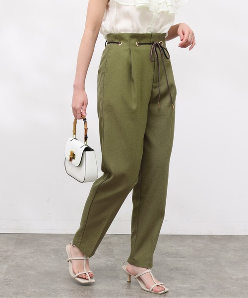 Chez toi(シェトワ)の「ハトメリボンブッチャーテーパードパンツ(その他パンツ・レディース・グレイッシュベージュ/イエロー/ブラック/カーキ・FREE)」の3枚目の写真