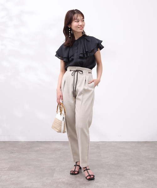 Chez toi(シェトワ)の「ハトメリボンブッチャーテーパードパンツ(その他パンツ・レディース・グレイッシュベージュ/イエロー/ブラック/カーキ・FREE)」の21枚目の写真