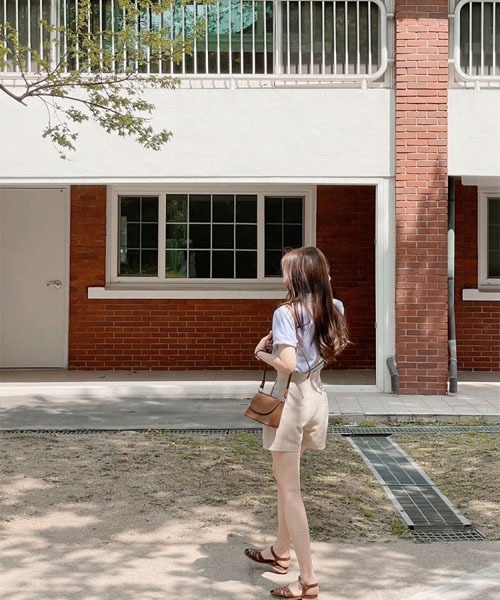 SONA（ソナ）の「SONA 半袖ロールアップデイリーシャツ（シャツ/ブラウス・レディース・ピンク/スカイブルー/ホワイト・FREE）」の13枚目の写真