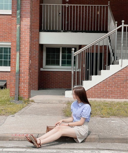 SONA（ソナ）の「SONA 半袖ロールアップデイリーシャツ（シャツ/ブラウス・レディース・ピンク/スカイブルー/ホワイト・FREE）」の11枚目の写真