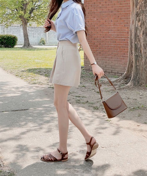 SONA（ソナ）の「SONA 半袖ロールアップデイリーシャツ（シャツ/ブラウス・レディース・ピンク/スカイブルー/ホワイト・FREE）」の6枚目の写真