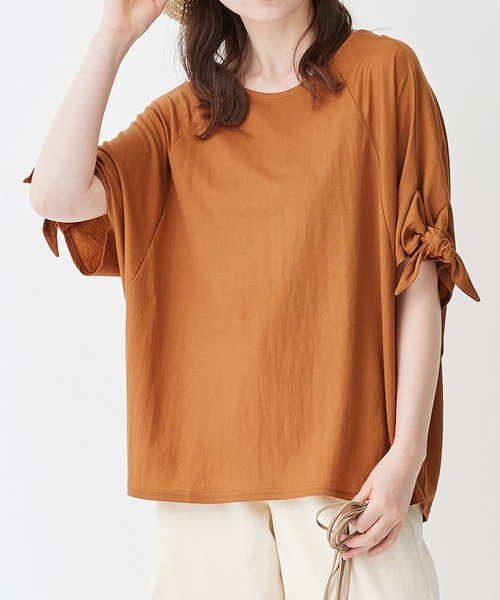 Viola e Viola（ヴィオラエヴィオラ）の「ひんやり冷感袖リボントップス（Tシャツ/カットソー・レディース・チャコールグレー/グレイッシュブルー/ダークオレンジ・L/M/LL/3L）」の3枚目の写真