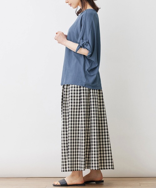 Viola e Viola（ヴィオラエヴィオラ）の「ひんやり冷感袖リボントップス（Tシャツ/カットソー・レディース・チャコールグレー/グレイッシュブルー/ダークオレンジ・L/M/LL/3L）」の7枚目の写真