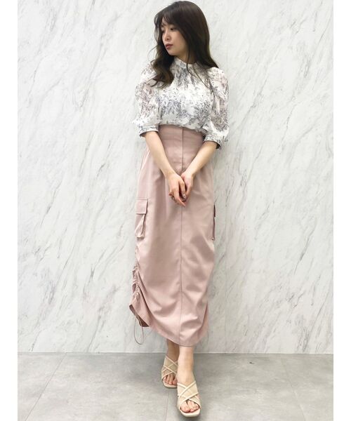 dazzlin（ダズリン）の「サイドポケットドロストスカート（スカート・レディース・ピンク/ブラック/オフホワイト・SMALL/MEDIUM）」の6枚目の写真