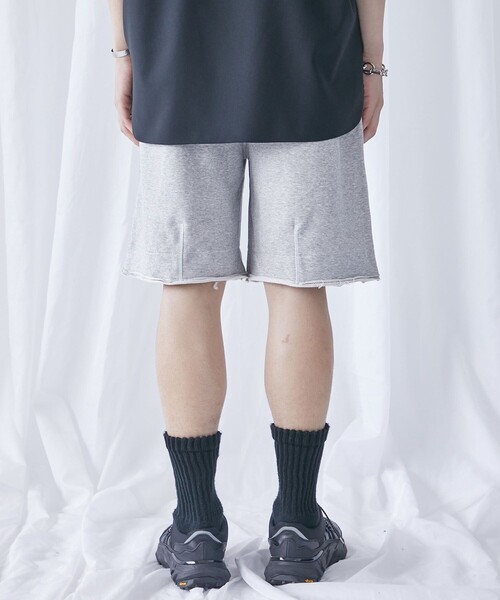PUBLIC TOKYO（パブリックトウキョウ）の「スーピマスウェットバルーンショーツ（スウェットパンツ・メンズ・グレー/ブラック・1/2）」の16枚目の写真