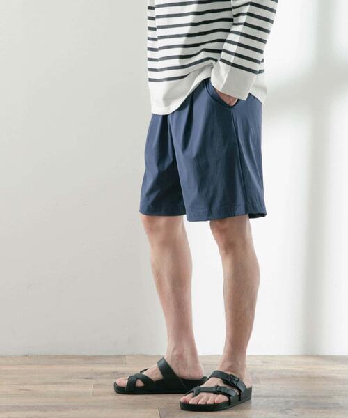 ITEMS URBANRESEARCH（アイテムズ アーバンリサーチ）の「シルキーナイロン 多機能 ショートパンツ（その他パンツ・メンズ・ネイビー/ブラック/チャコールグレー・MEDIUM/LARGE）」の9枚目の写真