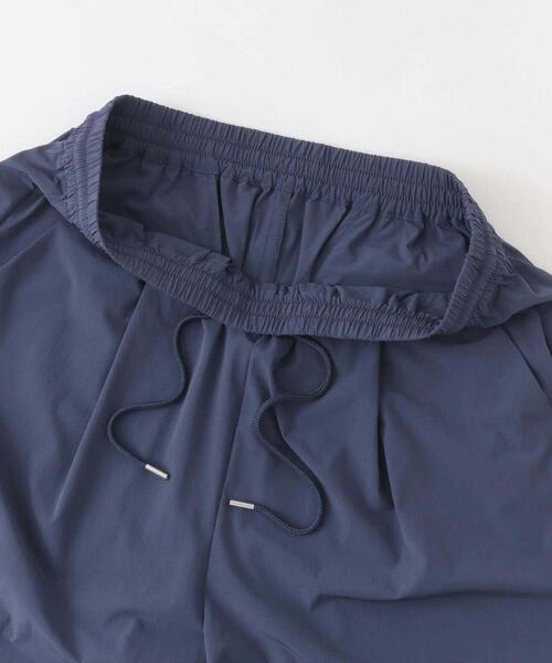 ITEMS URBANRESEARCH（アイテムズ アーバンリサーチ）の「シルキーナイロン 多機能 ショートパンツ（その他パンツ・メンズ・ネイビー/ブラック/チャコールグレー・MEDIUM/LARGE）」の13枚目の写真