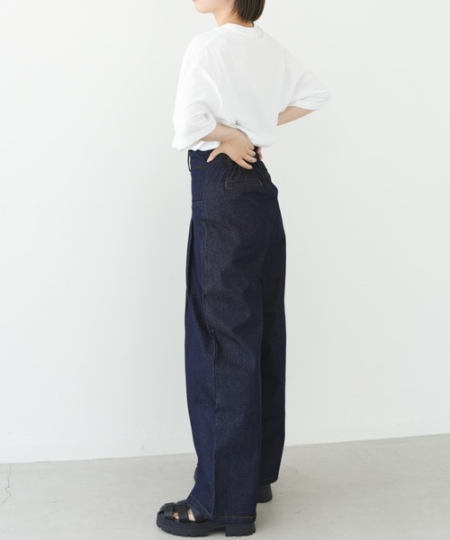 IROHANI(イロハニ)の「バルーンデニムパンツ(デニムパンツ・レディース・ブラック/ネイビー・FREE)」の3枚目の写真