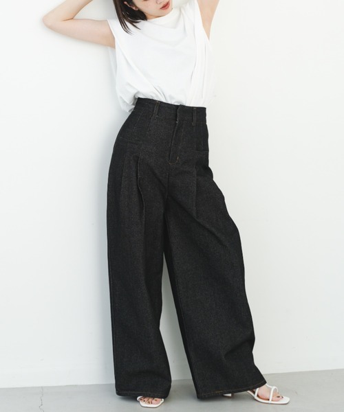 IROHANI(イロハニ)の「バルーンデニムパンツ(デニムパンツ・レディース・ブラック/ネイビー・FREE)」の7枚目の写真