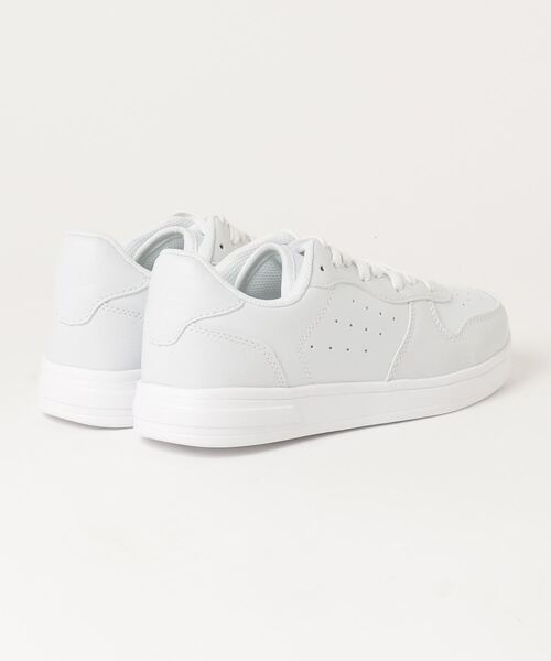 IGNIO（イグニオ）の「イグニオ  防水軽量クッションスニーカー（スニーカー・メンズ・ホワイト・24.0cm/27.0cm/25.0cm/26.0cm/28.0cm/23.0cm/29.0cm/22.0cm）」の2枚目の写真