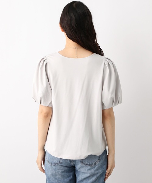 GLOBAL WORK(グローバルワーク)の「冷感パフスリーブプルオーバー/MATINEE LINE/967688(Tシャツ/カットソー・レディース・ブラック/グレイッシュベージュ/オフホワイト・MEDIUM/LARGE)」の11枚目の写真