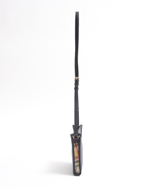 Arnold Palmer(アーノルドパーマー)の「フェイクレザー パーマ―チェック 切替 スマホ ショルダーバッグ(ショルダーバッグ・レディース・ブラウン/ブラック・F)」の6枚目の写真