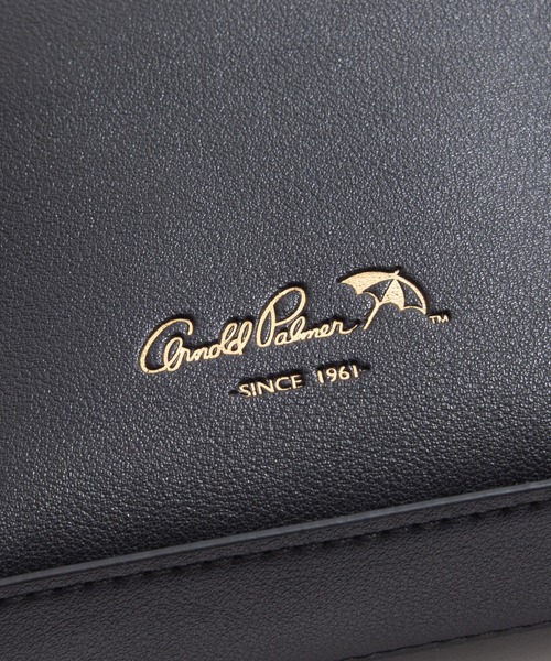 Arnold Palmer(アーノルドパーマー)の「フェイクレザー パーマ―チェック 切替 スマホ ショルダーバッグ(ショルダーバッグ・レディース・ブラウン/ブラック・F)」の7枚目の写真