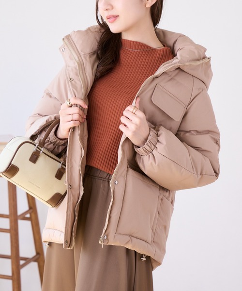 Ada.（エイダ）の「フード付きダウンジャケット（ダウンジャケット