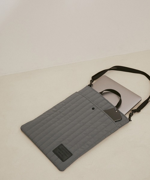 SALON adam et rope'（サロン アダム エ ロペ）の「【雑誌掲載】2WAY PCバッグ（トートバッグ・レディース・チャコールグレー/ブラック/イエロー系その他・FREE）」の3枚目の写真