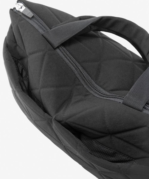 THE NORTH FACE(ザノースフェイス)の「【THE NORTH FACE/ザ ノースフェイス】GEOFACE BOX TOTE(トートバッグ・メンズ・ブラック/グレー/ホワイト/グレー系その他/カーキ/グリーン系その他/アイボリー/ピンク/ブルー・FREE)」の12枚目の写真
