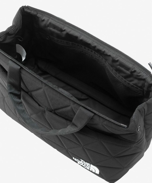 THE NORTH FACE(ザノースフェイス)の「【THE NORTH FACE/ザ ノースフェイス】GEOFACE BOX TOTE(トートバッグ・メンズ・ブラック/グレー/ホワイト/グレー系その他/カーキ/グリーン系その他/アイボリー/ピンク/ブルー・FREE)」の15枚目の写真