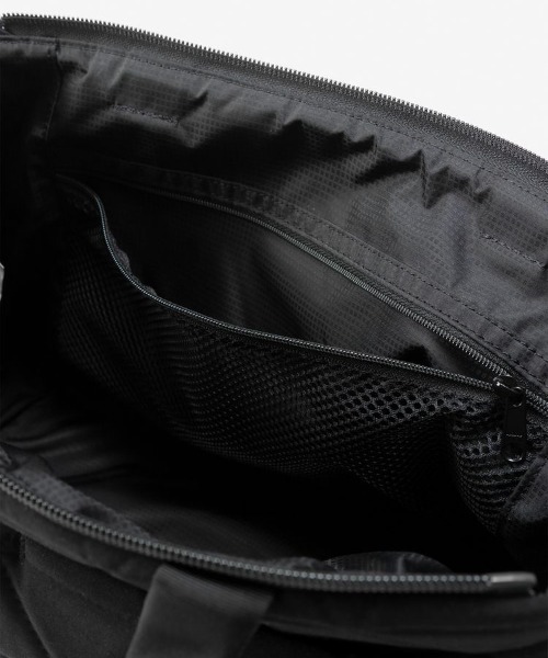 THE NORTH FACE(ザノースフェイス)の「【THE NORTH FACE/ザ ノースフェイス】GEOFACE BOX TOTE(トートバッグ・メンズ・ブラック/グレー/ホワイト/グレー系その他/カーキ/グリーン系その他/アイボリー/ピンク/ブルー・FREE)」の16枚目の写真