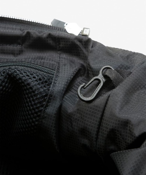 THE NORTH FACE(ザノースフェイス)の「【THE NORTH FACE/ザ ノースフェイス】GEOFACE BOX TOTE(トートバッグ・メンズ・ブラック/グレー/ホワイト/グレー系その他/カーキ/グリーン系その他/アイボリー/ピンク/ブルー・FREE)」の17枚目の写真