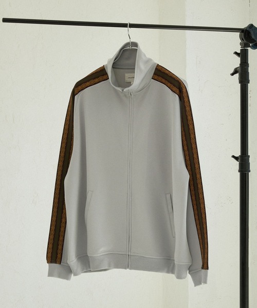 EMMA CLOTHES(エマクローズ)の「サイドラインノルディックパターン トラックジャケット(ジャージ・メンズ・ブラウン/ブラック/グレー/グリーン系/グリーン/ブルー・M/L)」の13枚目の写真