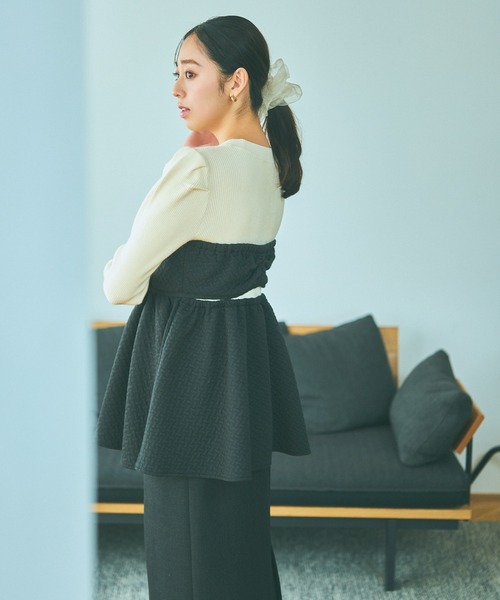 mysty woman(ミスティウーマン)の「カットジャガードペプラムプルオーバー 985724(Tシャツ/カットソー・レディース・アイボリー/ブラック/グレー系その他・FREE)」の3枚目の写真