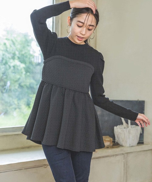 mysty woman(ミスティウーマン)の「カットジャガードペプラムプルオーバー 985724(Tシャツ/カットソー・レディース・アイボリー/ブラック/グレー系その他・FREE)」の2枚目の写真