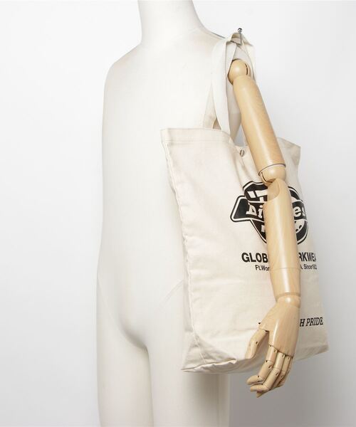 Dickies（ディッキーズ）の「ディッキーズロゴ TC キャンバストートバッグ（トートバッグ・メンズ・オフホワイト/ブラック/ネイビー/レッド系・ONE SIZE）」の8枚目の写真