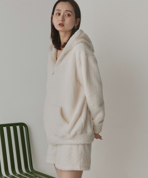 ad thie（アドティエ）の「ボア パーカー＆ショートパンツ ルームウェア セットアップ（ルームウェア/パジャマ・レディース・ブルー/ミント/オフホワイト/ピンク/ブラック/チャコール/ナチュラル/ネイビー・FREE）」の11枚目の写真