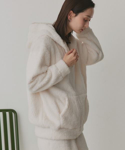 ad thie（アドティエ）の「ボア パーカー＆ショートパンツ ルームウェア セットアップ（ルームウェア/パジャマ・レディース・ブルー/ミント/オフホワイト/ピンク/ブラック/チャコール/ナチュラル/ネイビー・FREE）」の12枚目の写真