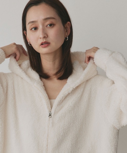 ad thie（アドティエ）の「ボア パーカー＆ショートパンツ ルームウェア セットアップ（ルームウェア/パジャマ・レディース・ブルー/ミント/オフホワイト/ピンク/ブラック/チャコール/ナチュラル/ネイビー・FREE）」の14枚目の写真