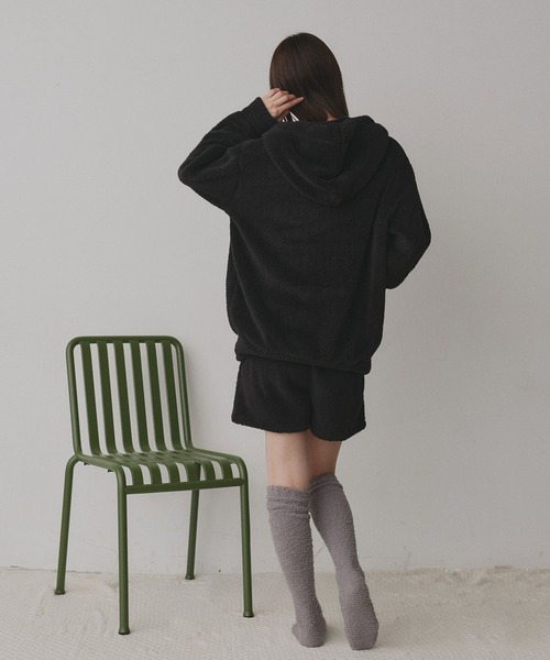ad thie（アドティエ）の「ボア パーカー＆ショートパンツ ルームウェア セットアップ（ルームウェア/パジャマ・レディース・ブルー/ミント/オフホワイト/ピンク/ブラック/チャコール/ナチュラル/ネイビー・FREE）」の20枚目の写真